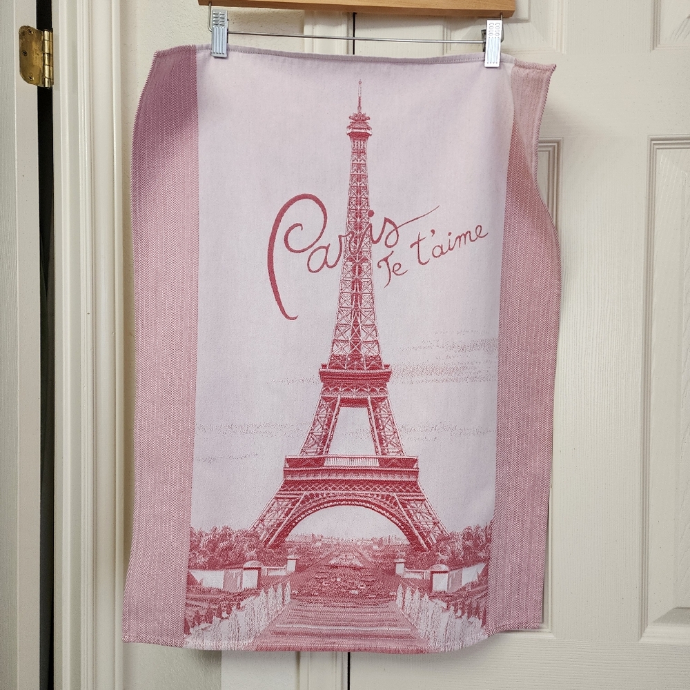 UNAVAILABLE Eiffel Tower Oversized Kitchen Towel
